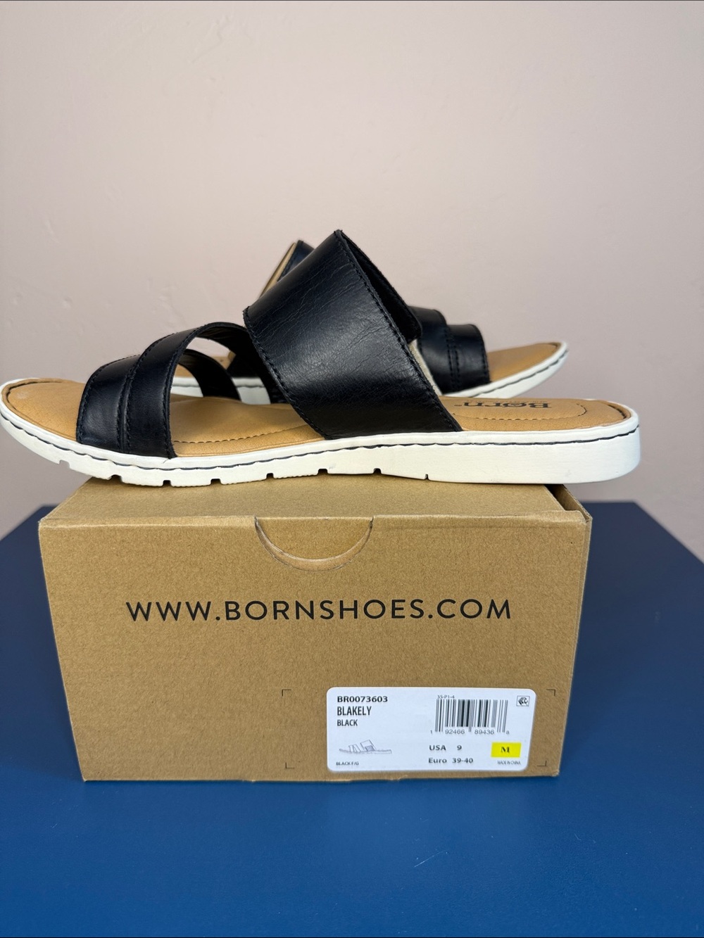 NWT Born Blakely Black and Tan Dual-Strap Slide Sandals size 9M - Picture 6 of 6